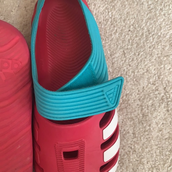 Adidas water rubber shoes size 2 - Picture 5 of 8